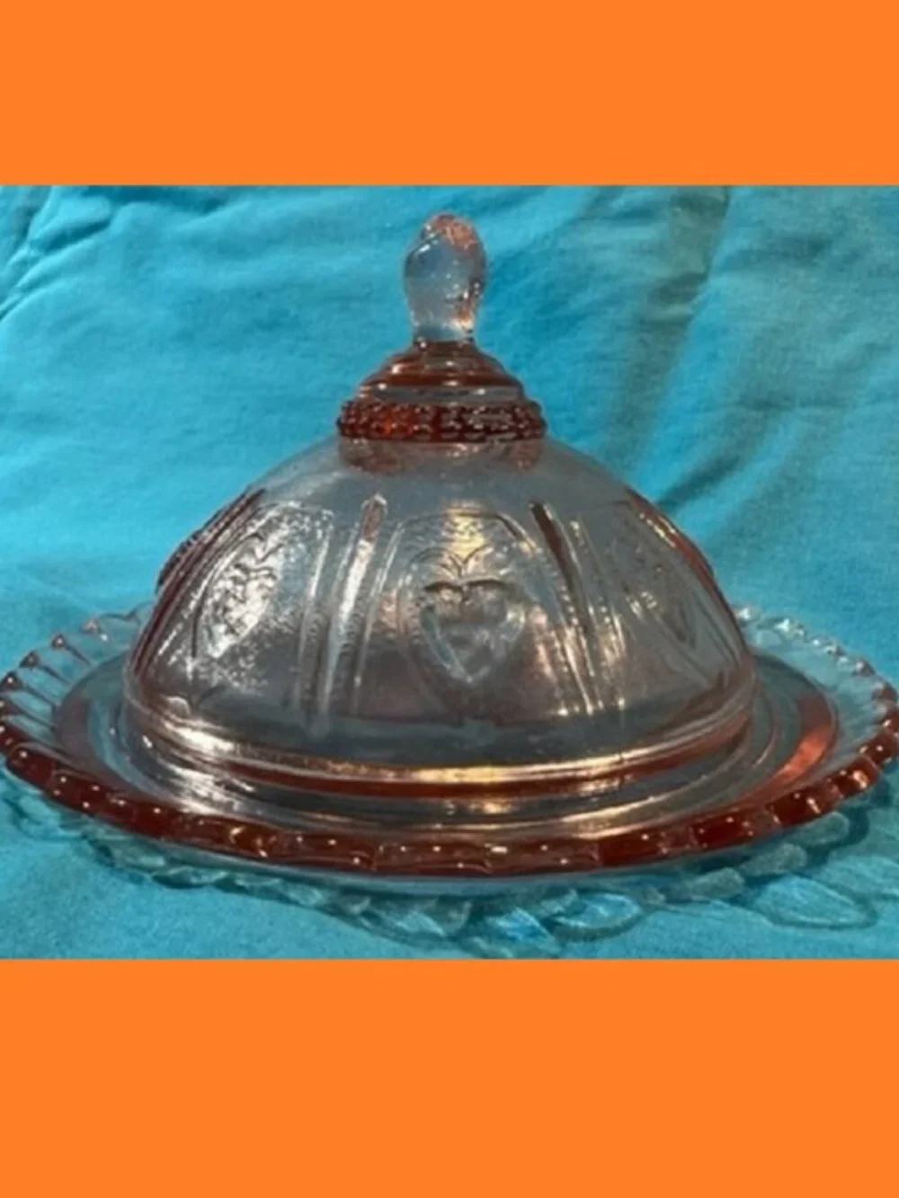 Mini Pink Strawberry Dish with Domed Lid 16114